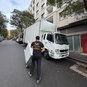 moving house during property settlement