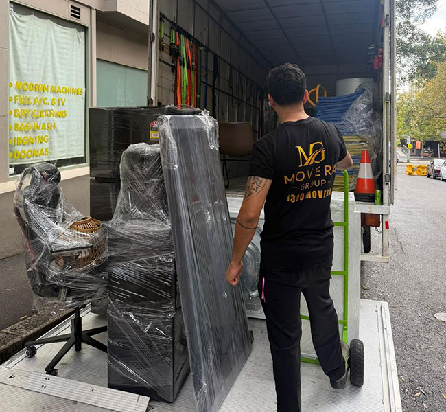 local moving cost Sydney removalists loading truck
