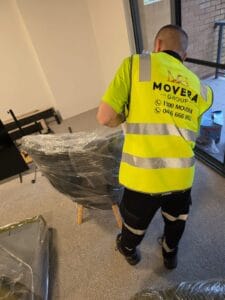 Last-Minute Moving Tips for packing household items quickly